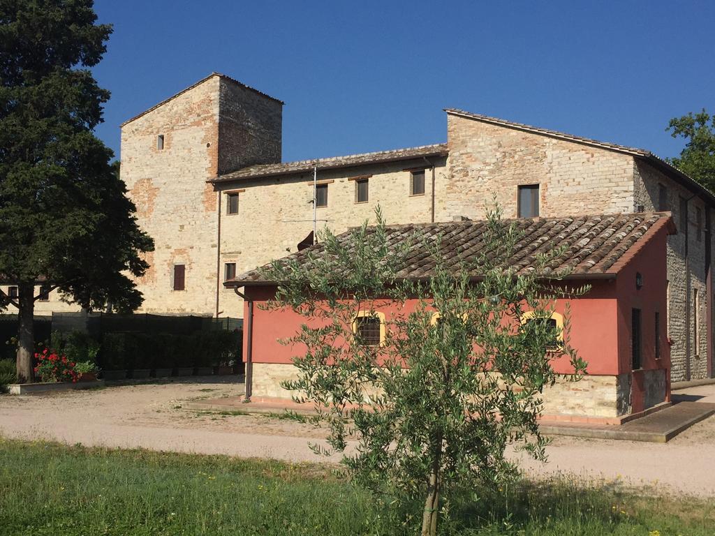 Rosso Porpora Vila Colle Umberto  Exterior foto