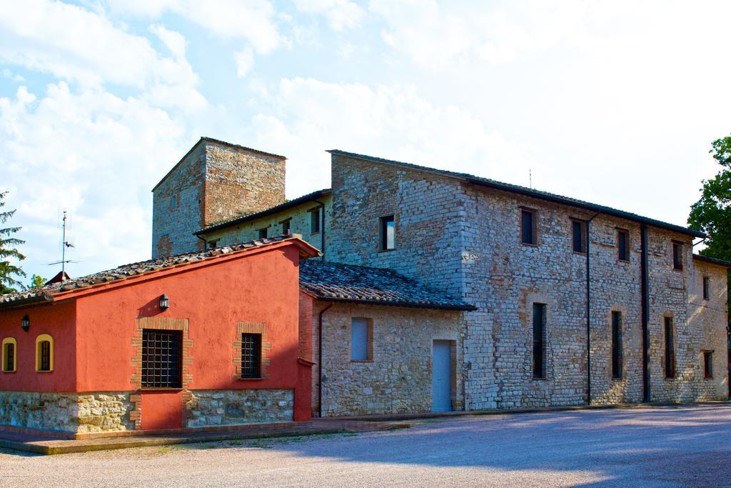 Rosso Porpora Vila Colle Umberto  Exterior foto