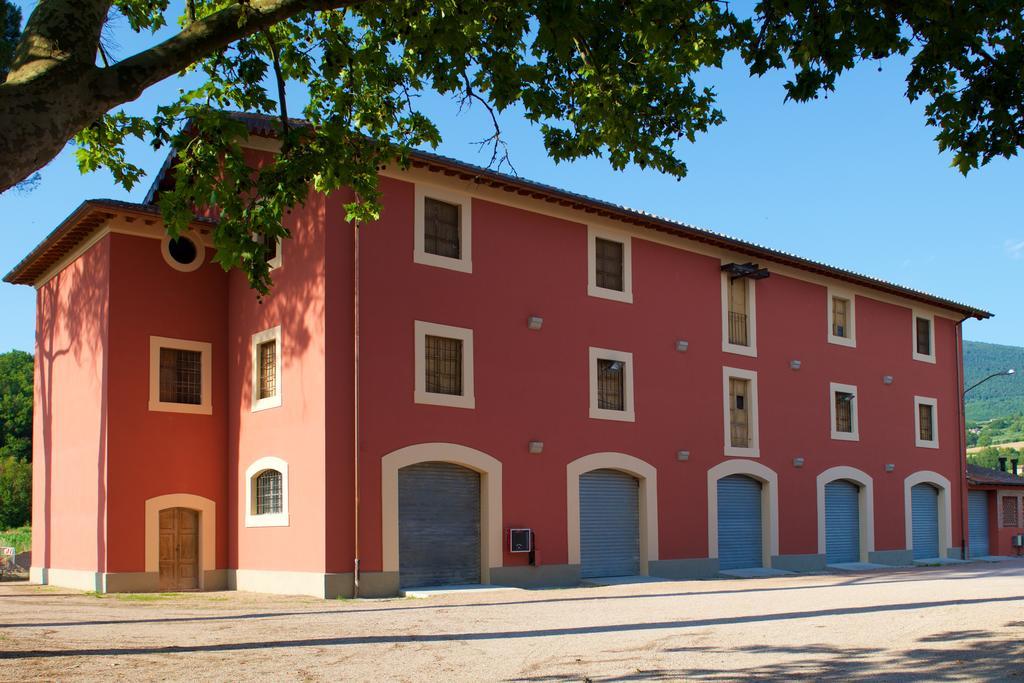 Rosso Porpora Vila Colle Umberto  Exterior foto