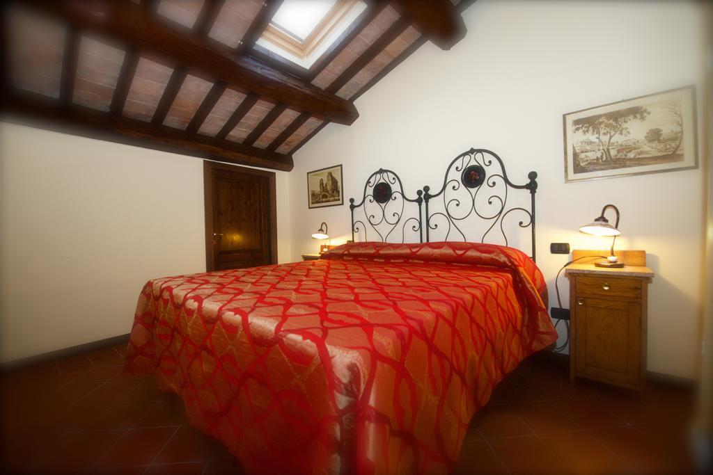 Rosso Porpora Vila Colle Umberto  Exterior foto
