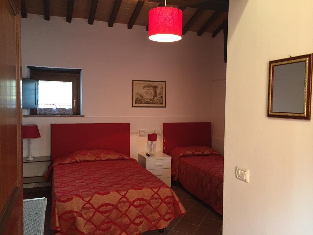 Rosso Porpora Vila Colle Umberto  Exterior foto